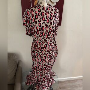 1x pink animal print dress